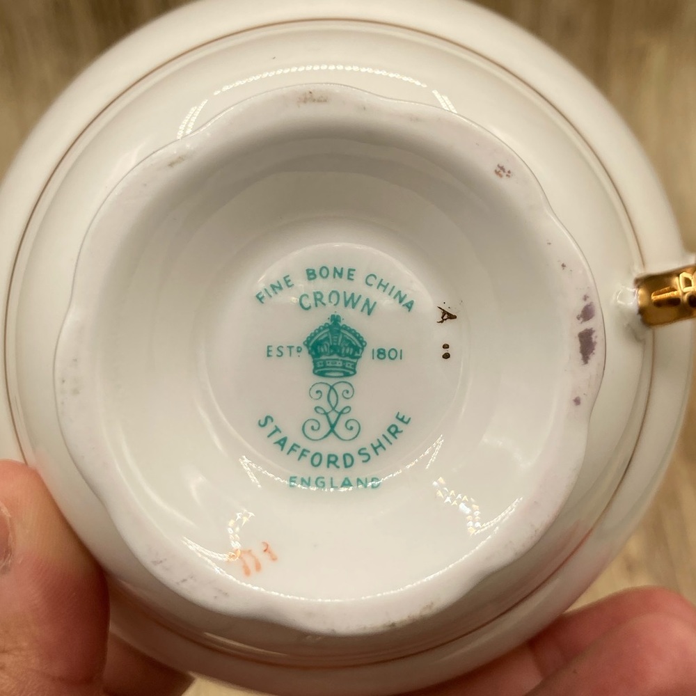 VINTAGE CROWN STAFFORDSHIRE fine bone china  mare England. - Picture 7 of 9